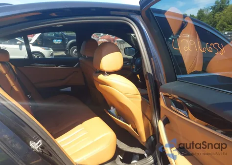 2019 BMW 540I xDrive from USA, damaged, VIN WBAJE7C53KWW14155